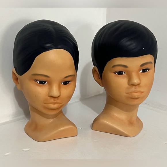 Vintage Pair of Polynesian Chalk-ware Busts - Picture 4 of 13